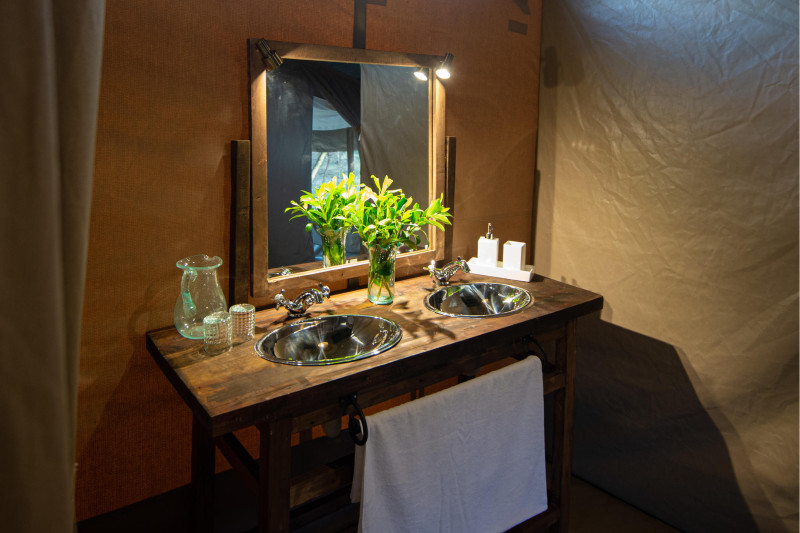 Offbeat Ndoto, Luxury Tent - image 4