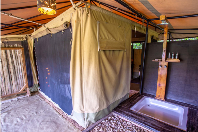Mara Ngenche Camp, Tent - image 4