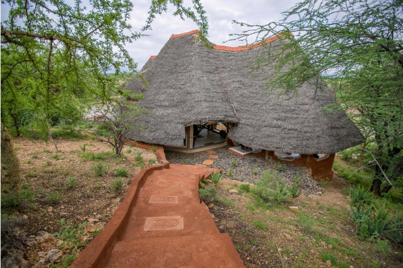 Sasaab, Suite - image 1