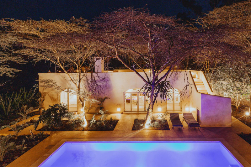 Amanzili House, Manzili Ndoto - image 2