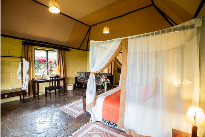The Rhino Watch Lodge, Chalet - image 2