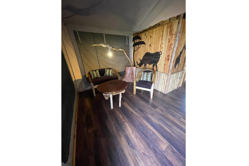 The Rhino Watch Lodge, Senator Tent - image 2