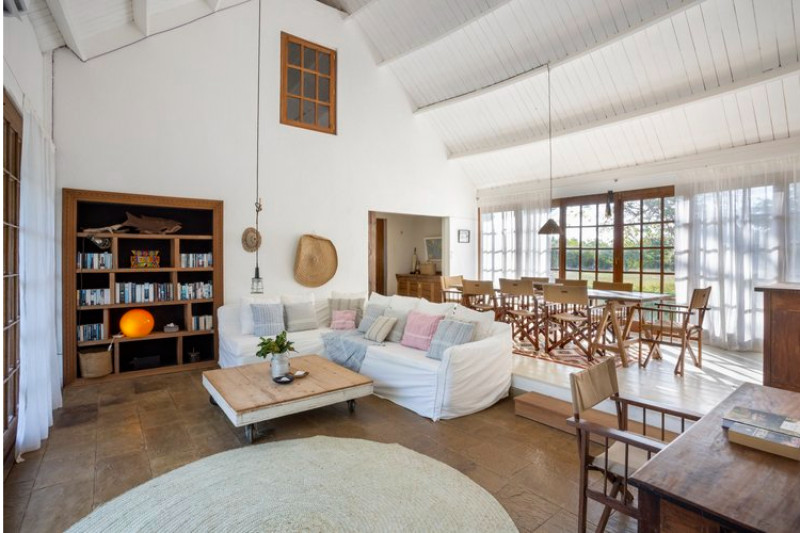 Kinondo Kwetu, Alex House Villa - image 2