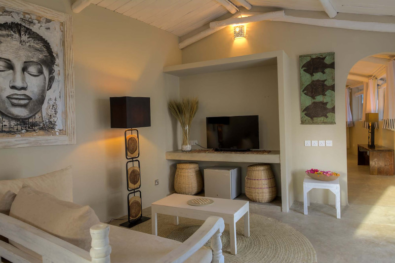 Kobe Suite Resort, Deluxe Ocean View Suite - image 3