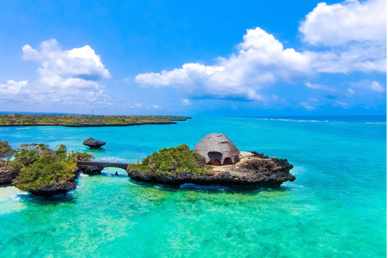The Sands at Chale Island, Suite on the Rocks - image 1