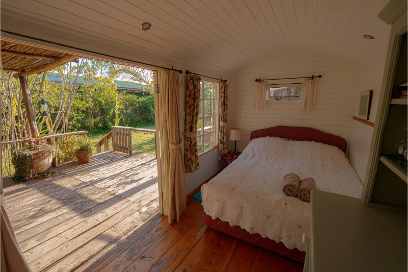 One Stop Nanyuki, Oak Hut - image 2