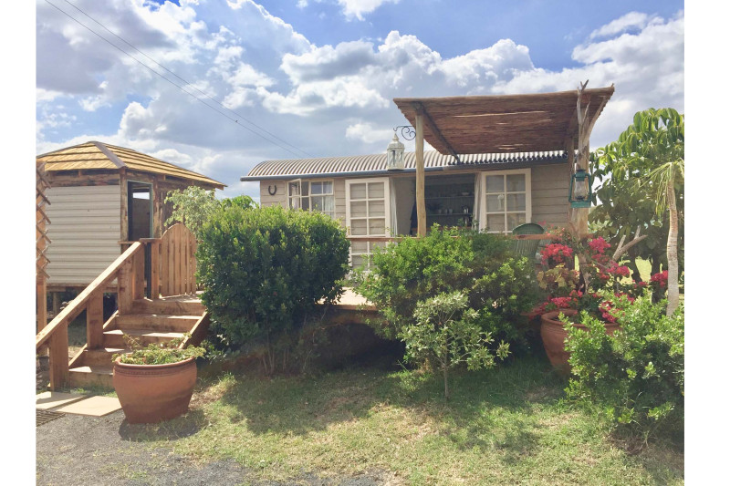 One Stop Nanyuki, Holly Hut - image 2