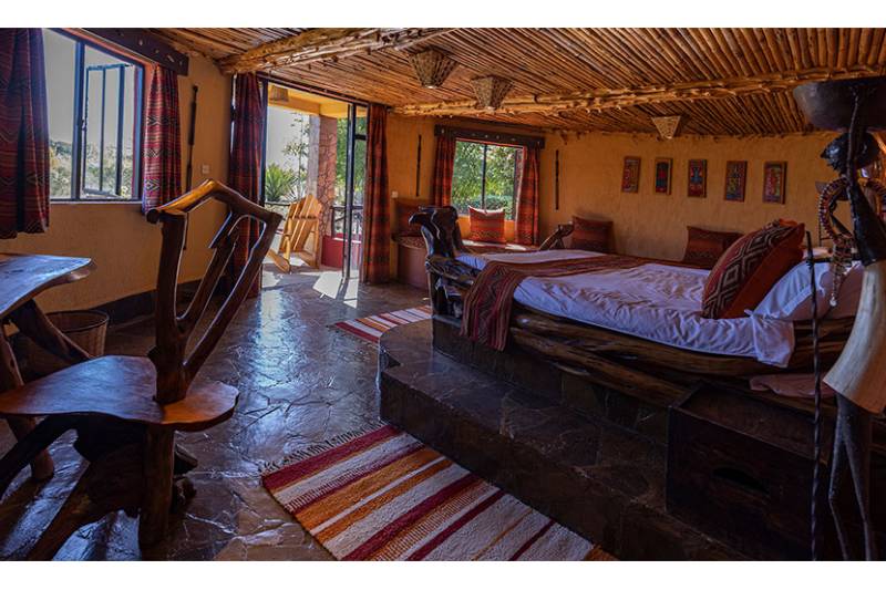 The Rhino Watch Lodge, Honeymoon House - image 2