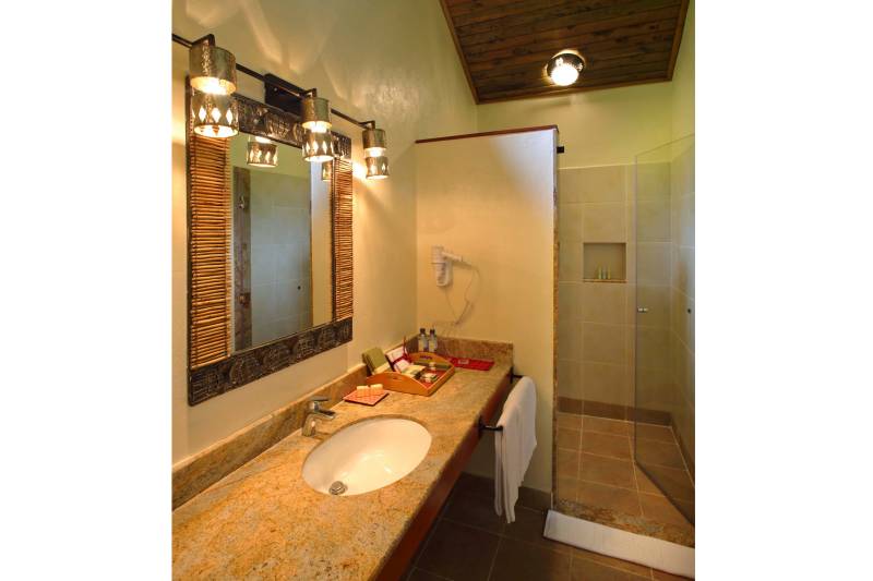 Sarova Mara Game Camp, Deluxe Tent - image 2