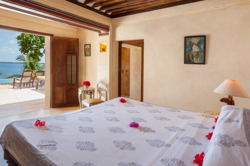 The Moon Houses, Betty's Suite with Pool, 2 Adults - image 3