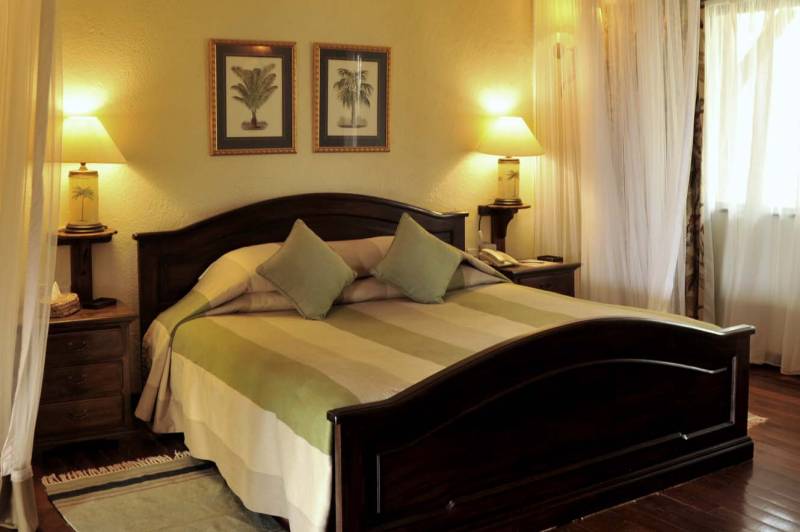 Kilaguni Serena Safari Lodge, Suite - image 3