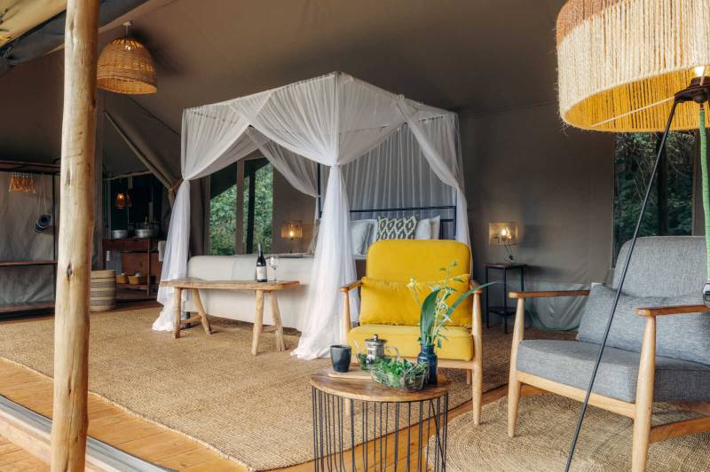 Emboo River Camp, River Suite - image 1
