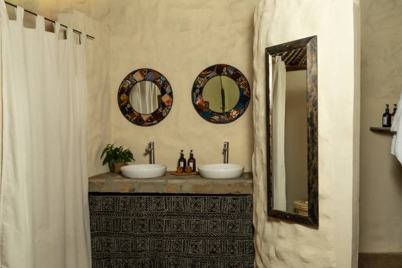 Amani Mara, Suite - image 7